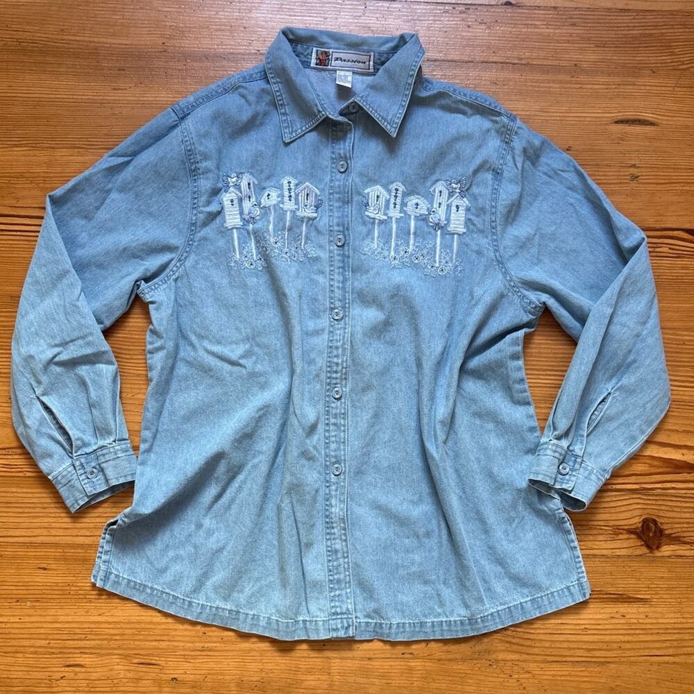 Passion light blue denim birdhouses bird embroidered button up shirt SIZE‎ L